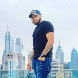 Meet your Posher, The handsome hustler